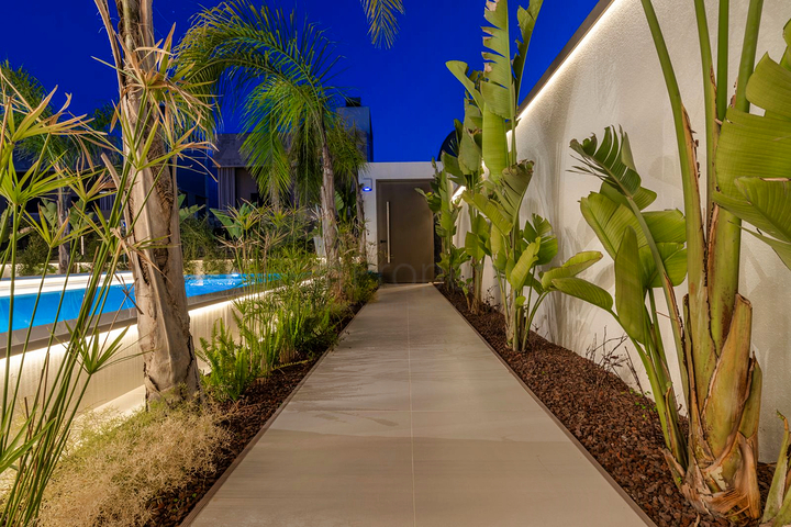 فيلا 4+2 في ألتينكال - حي أنطاليا 