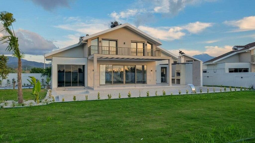 فيلا 3+1 في فتحية-منطقة أنطاليا 