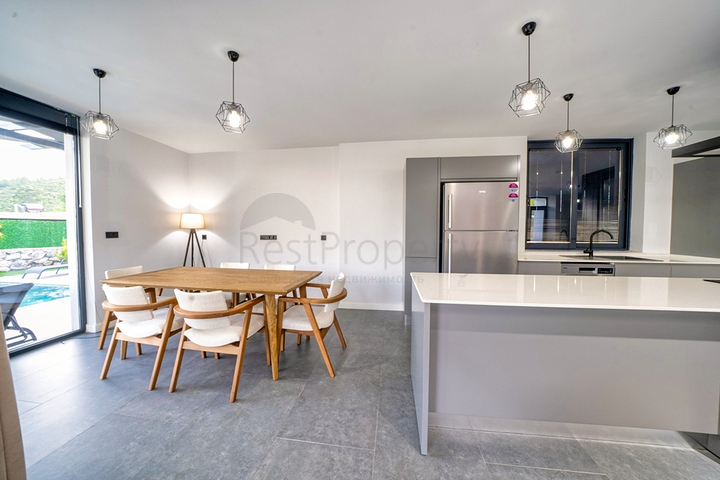 فيلا 3+1 في فتحية-منطقة أنطاليا 