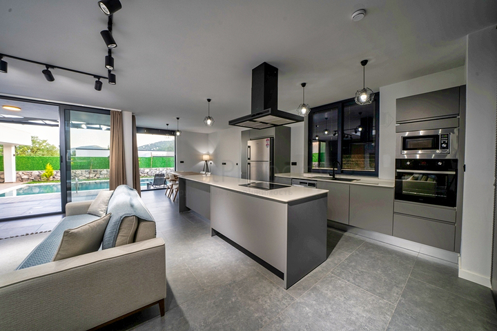 فيلا 3+1 في فتحية-منطقة أنطاليا 