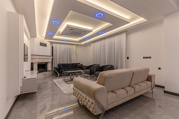 فيلا 3 + 2 في منطقة بيليك أنطاليا 