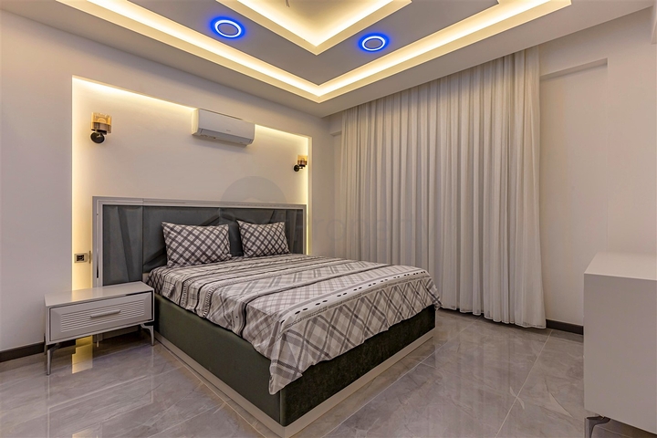 فيلا 3 + 2 في منطقة بيليك أنطاليا 