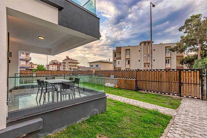 فيلا 3 + 2 في منطقة بيليك أنطاليا 