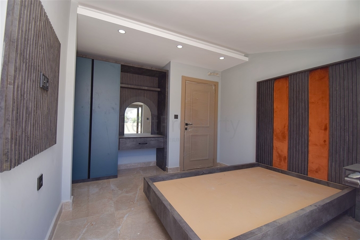 شقق دوبلكس 1+1 ، 2+1 و 4+1 في منطقة بيليك أنطاليا 