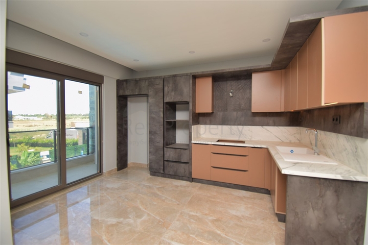 شقق دوبلكس 1+1 ، 2+1 و 4+1 في منطقة بيليك أنطاليا 