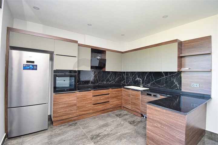 شقق في شقق دوبلكس 2+1 و 4+1 في منطقة بيليك - أنطاليا 