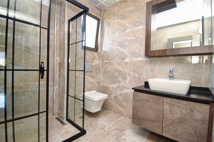 شقق في شقق دوبلكس 2+1 و 4+1 في منطقة بيليك - أنطاليا 