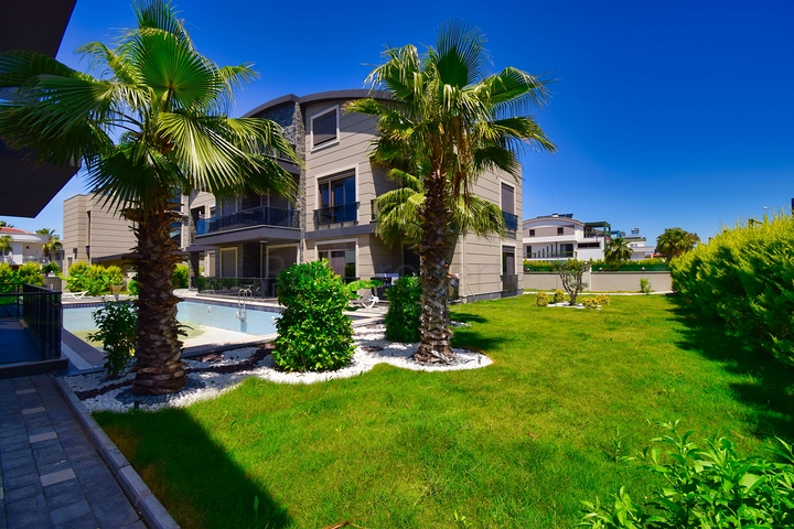 شقق في شقق دوبلكس 2+1 و 4+1 في منطقة بيليك - أنطاليا 