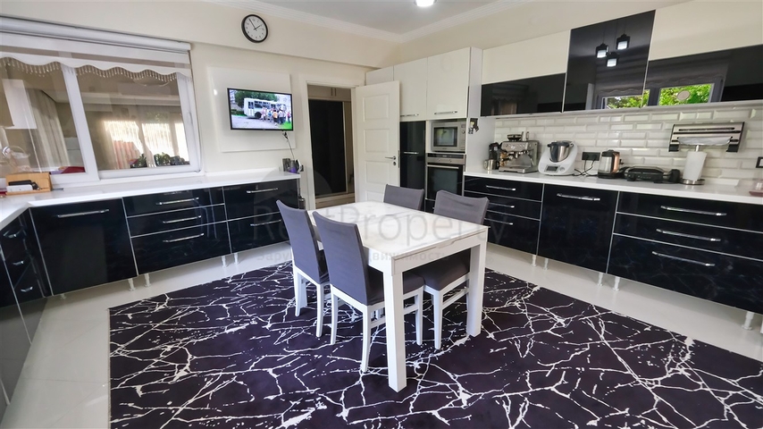 فيلا 4+1 في دوشيمالتي-منطقة أنطاليا 