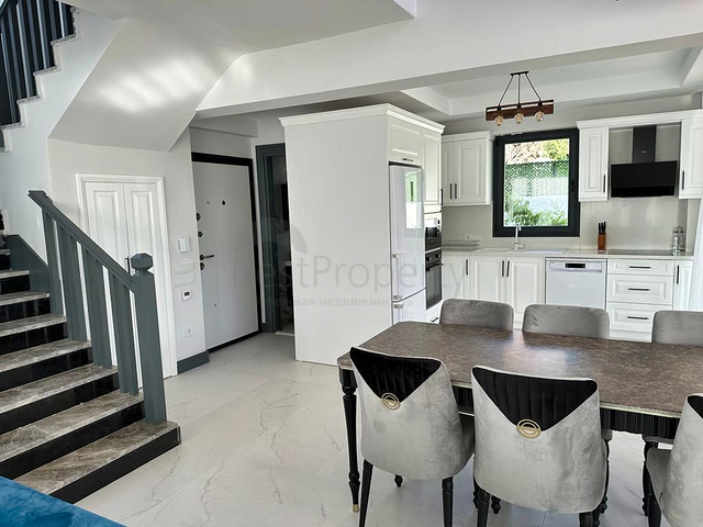 4 + 1 فيلا في فتحية أنطاليا 