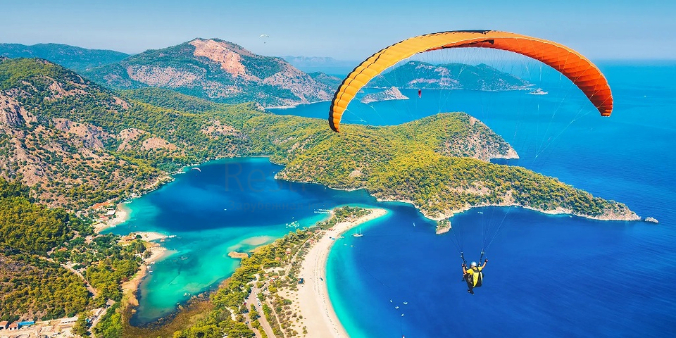 فندق من 57 غرفة في منطقة فتحية-أنطاليا معروض للبيع 