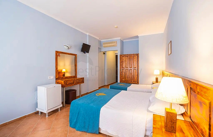 فندق من 57 غرفة في منطقة فتحية-أنطاليا معروض للبيع 