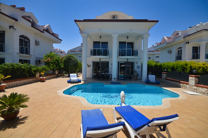 فيلا 3+1 في فتحية-منطقة أنطاليا