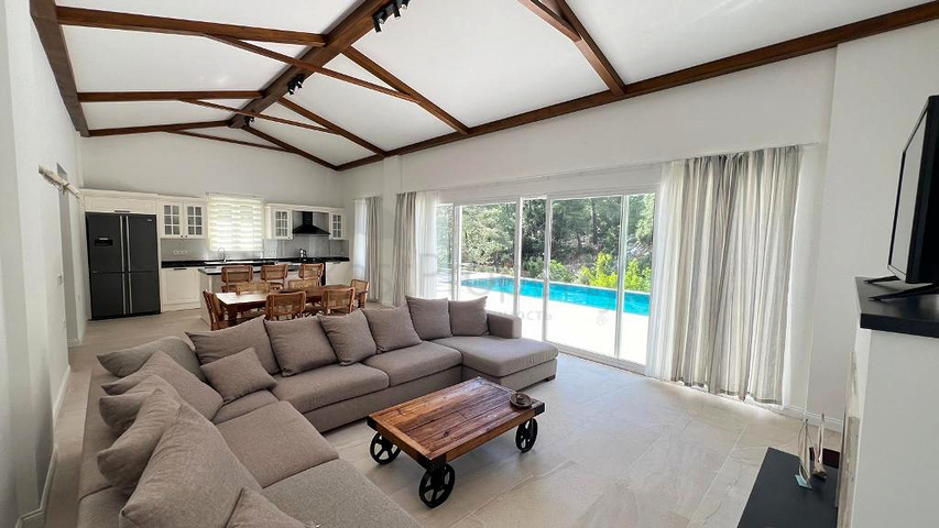 فيلا 3+1 في فتحية-منطقة أنطاليا 