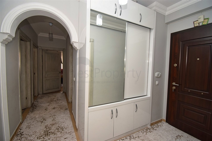 شقة 3+1 في حي ينيغيون-أنطاليا 