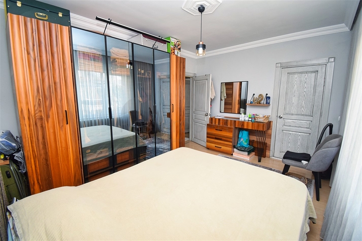 شقة 3+1 في حي ينيغيون-أنطاليا 