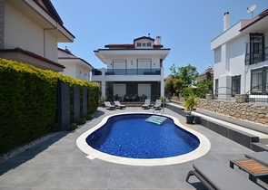 فيلا 3+1 في فتحية-منطقة أنطاليا 