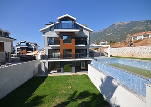 فيلا 5+1 في فتحية-منطقة أنطاليا 