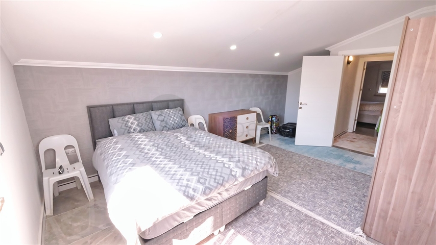 شقة 4 + 1 في منطقة بيليك أنطاليا 