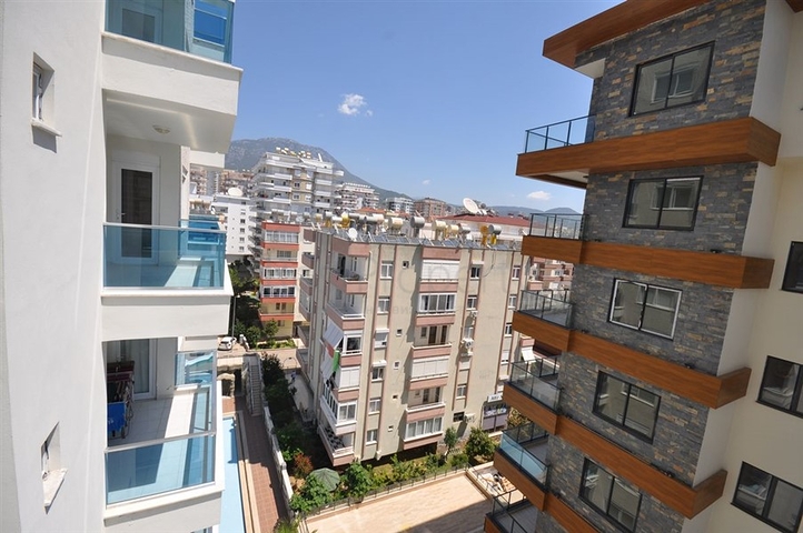 شقة 1+1 في محمودلار