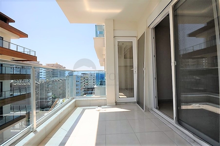 شقة 1+1 في محمودلار