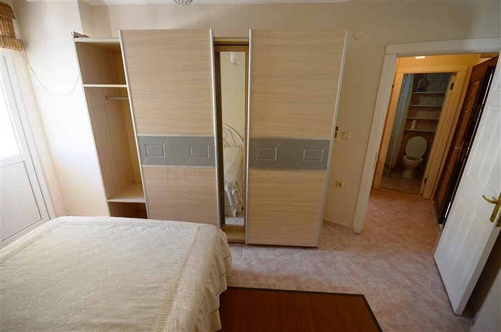 شقة مؤثثة بالكامل في مركز مدينة ألانيا بسعر مغري جداً