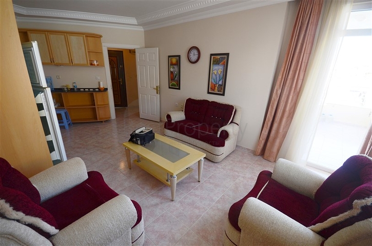 شقة مؤثثة بالكامل في مركز مدينة ألانيا بسعر مغري جداً