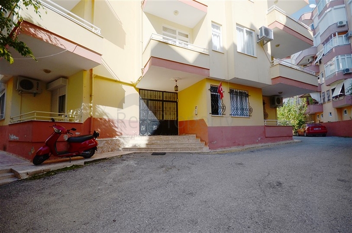 شقة مؤثثة بالكامل في مركز مدينة ألانيا بسعر مغري جداً