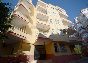 شقة مؤثثة بالكامل في مركز مدينة ألانيا بسعر مغري جداً