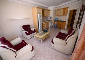 شقة مؤثثة بالكامل في مركز مدينة ألانيا بسعر مغري جداً