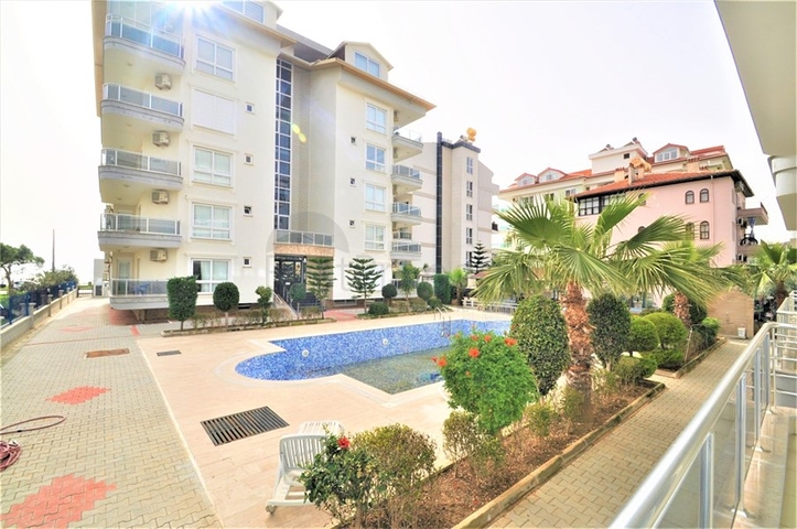 شقة مفروشة 2 + 1 في كستل