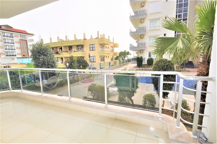 شقة مفروشة 2 + 1 في كستل