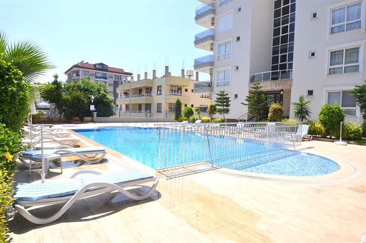 شقة مفروشة 2 + 1 في كستل