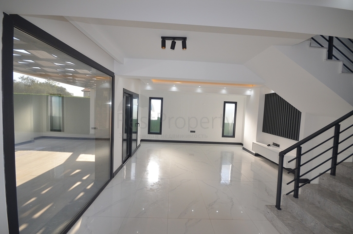 فيلا 3+1 في فتحية-منطقة أنطاليا 