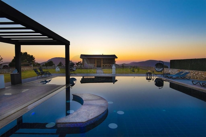 فيلا 6+1 في فتحية-منطقة أنطاليا 