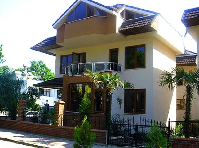 فيلات توأم في كيمير مع 5 غرف نوم بالقرب من البحر