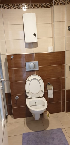 شقة مؤثثة ضمن مجمع سكني ذو بنية تحتية مميزة في افسلار 