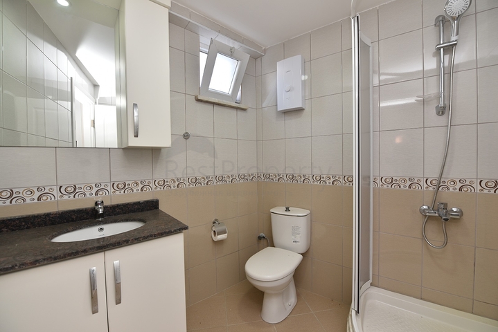 ضمن منطقة سكنية هادئة - شقة غرفتين وصالة مفروشة - في افسلار غرب الانيا 