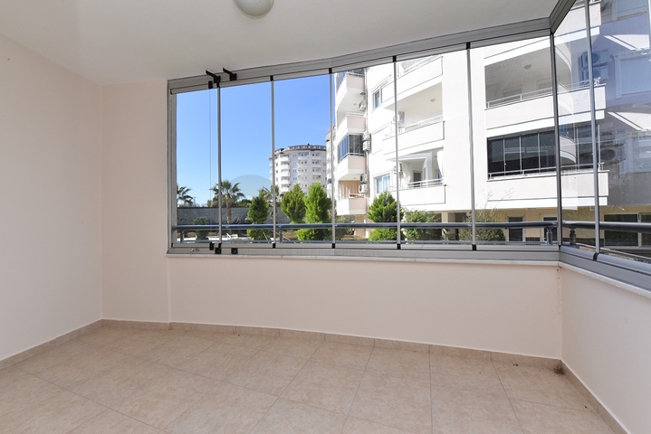 ضمن منطقة سكنية هادئة - شقة غرفتين وصالة مفروشة - في افسلار غرب الانيا 