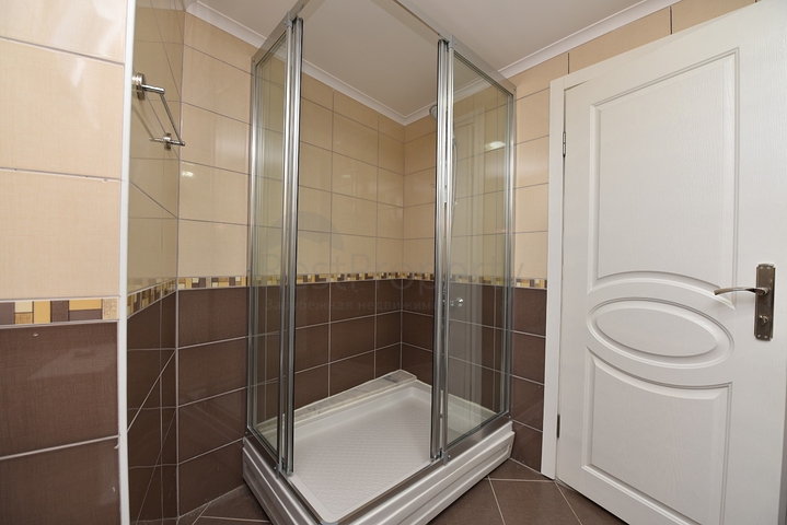 ضمن منطقة سكنية هادئة - شقة غرفتين وصالة مفروشة - في افسلار غرب الانيا 