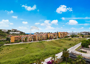 ضمن منطقة سكنية هادئة - شقة غرفتين وصالة مفروشة - في افسلار غرب الانيا 