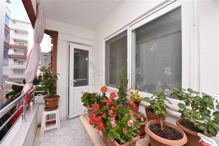 شقة بسعر مناسب - تصميم 2 غرفة وصالة -مطبخ منفصل - في مهموتلار / الانيا 