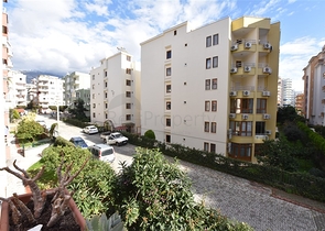 شقة بسعر مناسب - تصميم 2 غرفة وصالة -مطبخ منفصل - في مهموتلار / الانيا 