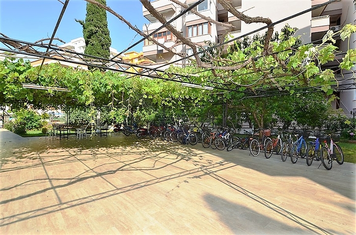 شقق 1+1 في مجمع مع شاطئ خاص