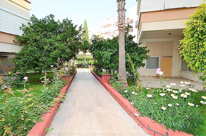 شقق 1+1 في مجمع مع شاطئ خاص