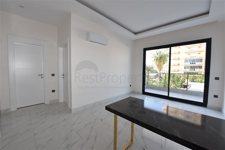 شقق اطلالة بحر في الانيا - غرفة وصالة -مجمع جديد -في كارجيجاك / الانيا 