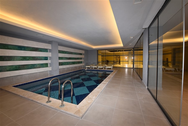 شقق اطلالة بحر في الانيا - غرفة وصالة -مجمع جديد -في كارجيجاك / الانيا 