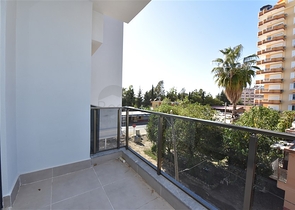 شقق اطلالة بحر في الانيا - غرفة وصالة -مجمع جديد -في كارجيجاك / الانيا 