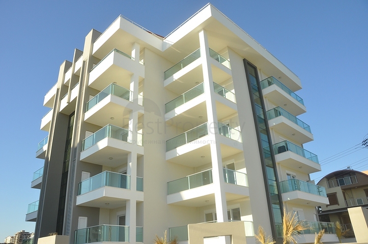 دوبلكس ثلاث غرف وصالة مميزة بتراسات واسعة في افسلار / الانيا 