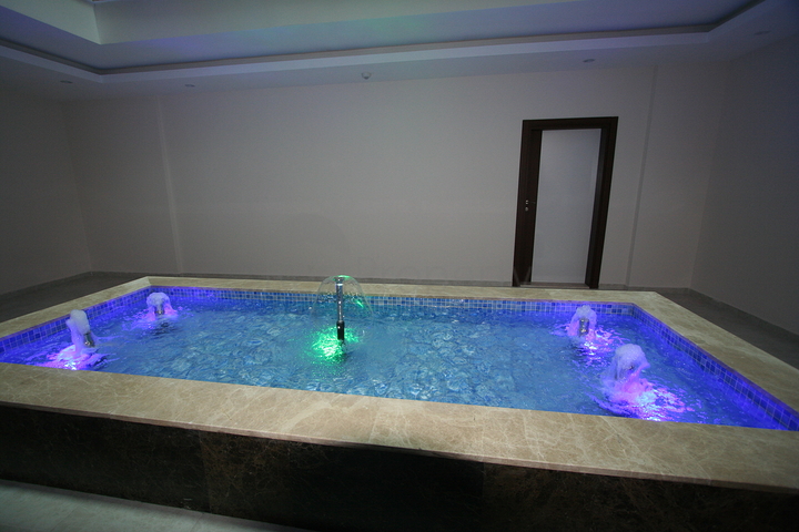 دوبلكس ثلاث غرف وصالة مميزة بتراسات واسعة في افسلار / الانيا 